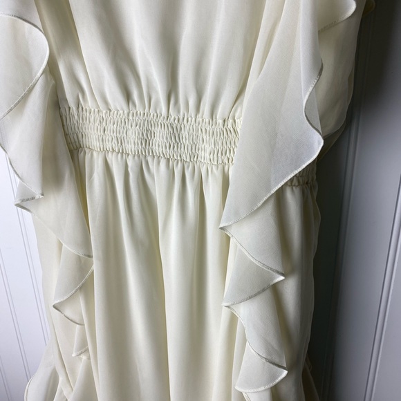 Double Zero Ivory Dress Keyhole Beading Front - Picture 4 of 10